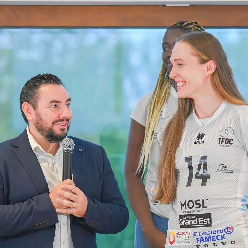 Tatiana Kulikova and Yunus Öçal at the Championship game